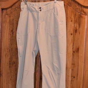 Patagonia Cropped Khaki hiking pants